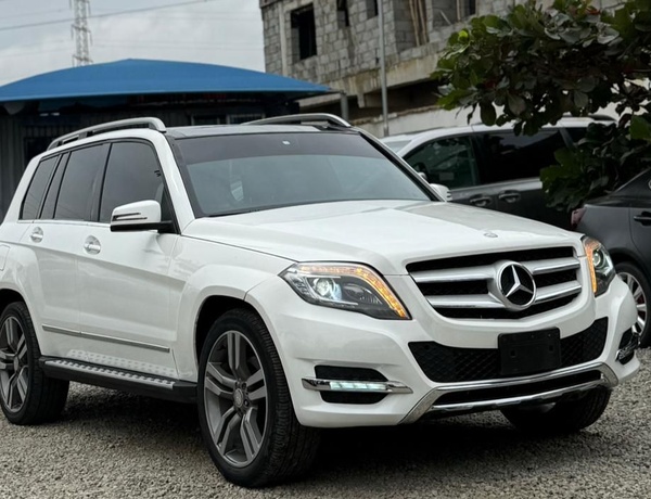 2014 MERCEDES BENZ GLK350 FULL OPTION FOR SALE IN ABUJA