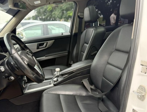2014 MERCEDES BENZ GLK350 FULL OPTION FOR SALE IN ABUJA