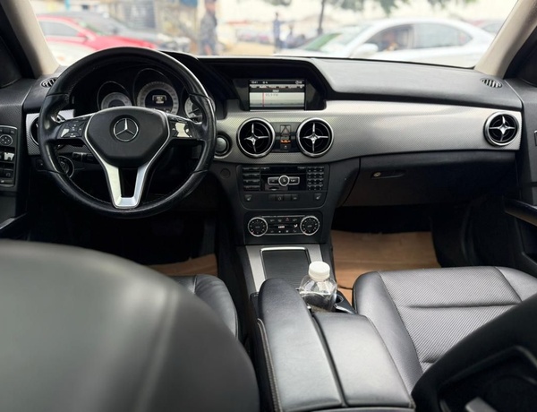 2014 MERCEDES BENZ GLK350 FULL OPTION FOR SALE IN ABUJA