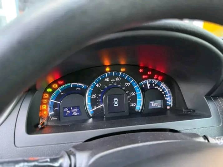 2014 Toyota Camry SE For Sale In Akwa Ibom image