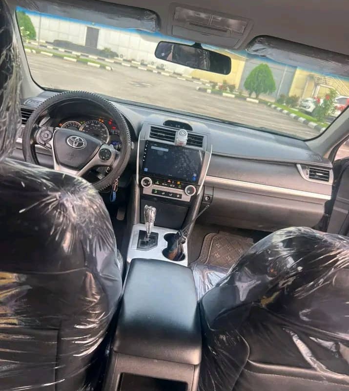2014 Toyota Camry SE For Sale In Akwa Ibom image
