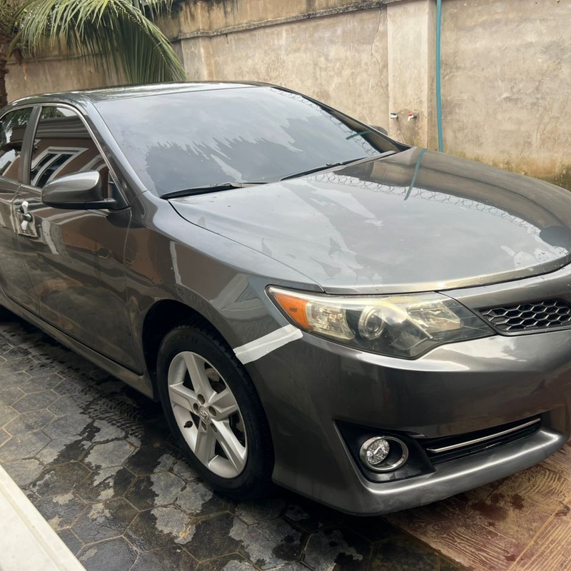 2014 Toyota Camry SE For Sale In Akwa Ibom image