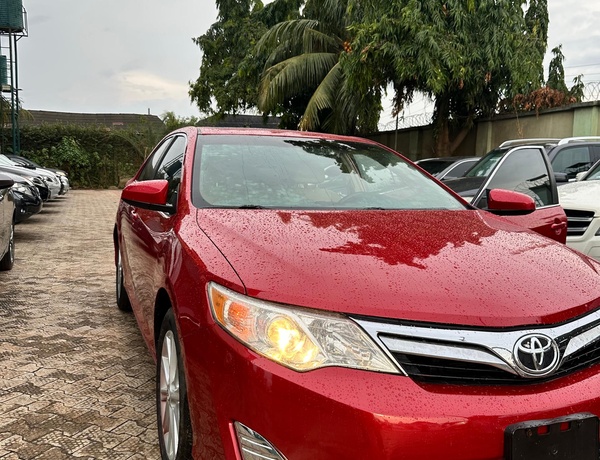 2014 Toyota Camry XLE V6🔥 For Sale In Benin City