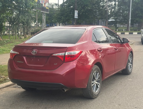 FOREIGN USED  2014 TOYOTA COROLLA SE FOR SALE IN ABUJA
