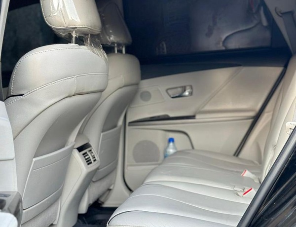 2014 TOYOTA VENZA XLE FULL OPTION FOR SALE IN ABUJA