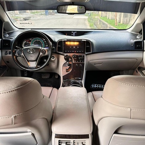 2014 TOYOTA VENZA XLE FULL OPTION FOR SALE IN ABUJA