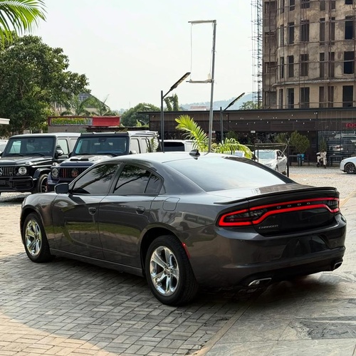 2015 DODGE CHARGER  IN ABUJA FOR SALE