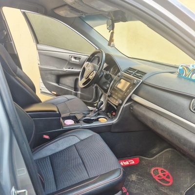 2015 FIRST BODY TOYOTA CAMRY FOR SALE IN ABUJA