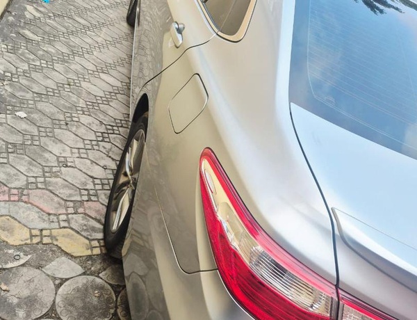 2015 FIRST BODY TOYOTA CAMRY FOR SALE IN ABUJA