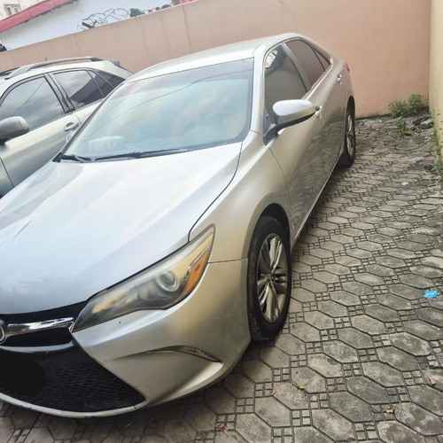 2015 FIRST BODY TOYOTA CAMRY FOR SALE IN ABUJA