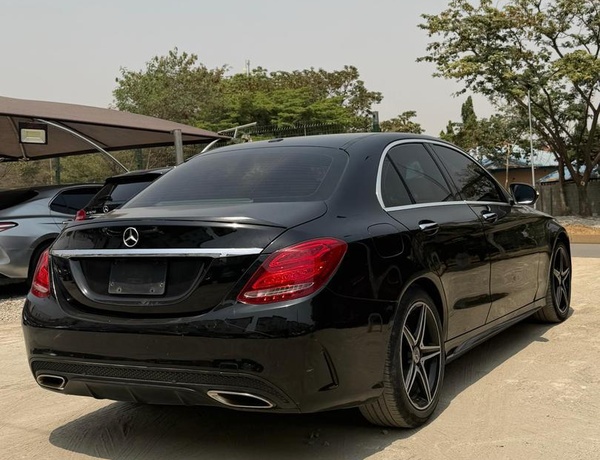 2015 KEYLESS MERCEDES BENZ C300 AMG TRIM FOR SALE