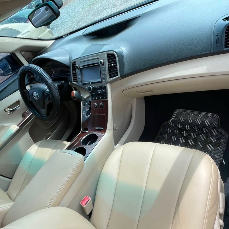 2015 KEYLESS TOYOTA VENZA FULL OPTION FOR SALE IN ABUJA image