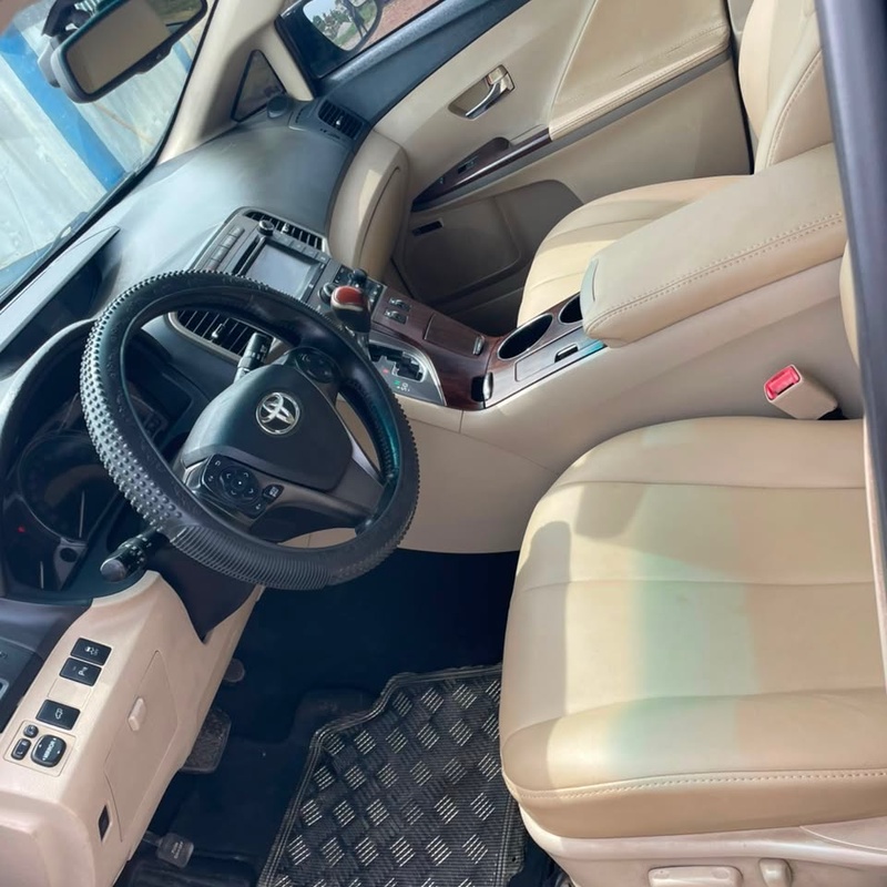 2015 KEYLESS TOYOTA VENZA FULL OPTION FOR SALE IN ABUJA image