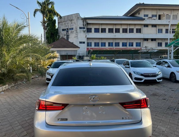 2015 LEXUS IS200T F-SPORT FOR SALE IN KADUNA