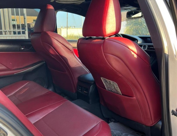 2015 LEXUS IS200T F-SPORT FOR SALE IN KADUNA