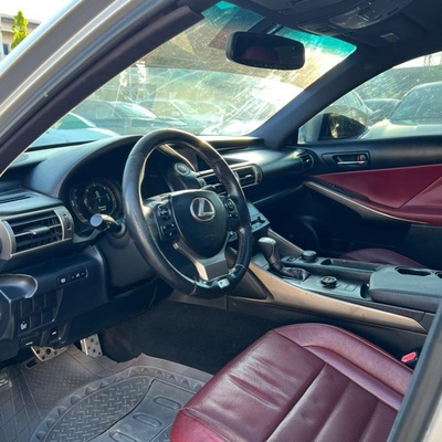 2015 LEXUS IS200T F-SPORT FOR SALE IN KADUNA