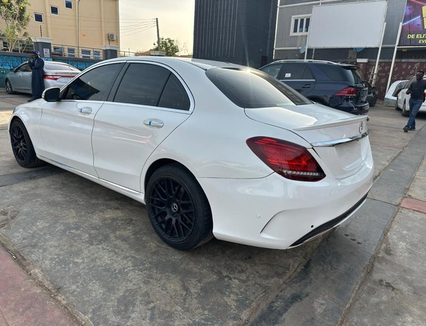 2015 MERCEDES BENZ C300 AMG TRIM FOR SALE IN KADUNA