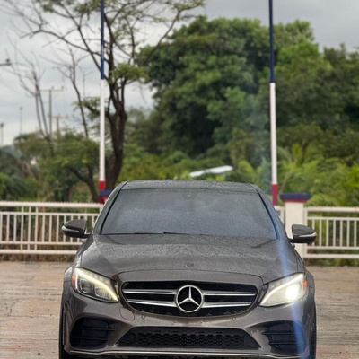 2015 MERCEDES BENZ C300 AMG TRIM FOR SALE IN ABUJA