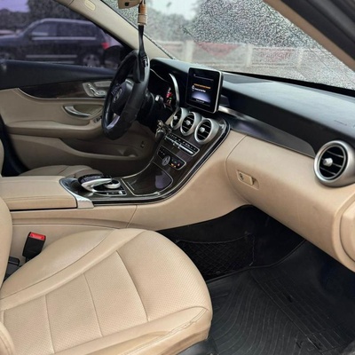 2015 MERCEDES BENZ C300 AMG TRIM FOR SALE IN ABUJA
