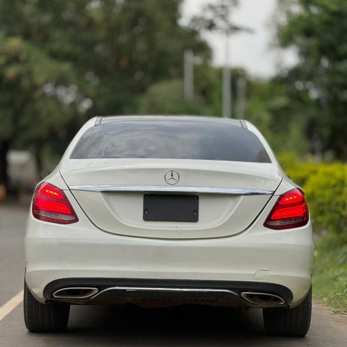 2015 MERCEDES BENZ C300 FOR SALE IN ABUJA