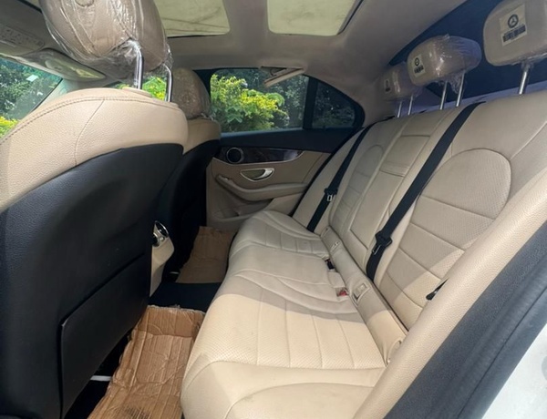 2015 MERCEDES BENZ C300 FOR SALE IN ABUJA