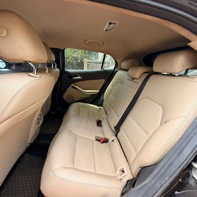 NIGERIAN USED 2015 MERCEDES BENZ GLA250 FOR SALE IN ABUJA image