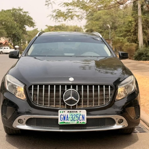 NIGERIAN USED 2015 MERCEDES BENZ GLA250 FOR SALE IN ABUJA