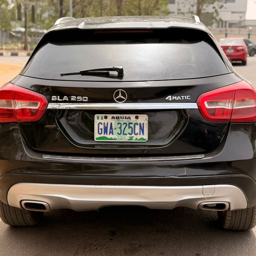 NIGERIAN USED 2015 MERCEDES BENZ GLA250 FOR SALE IN ABUJA