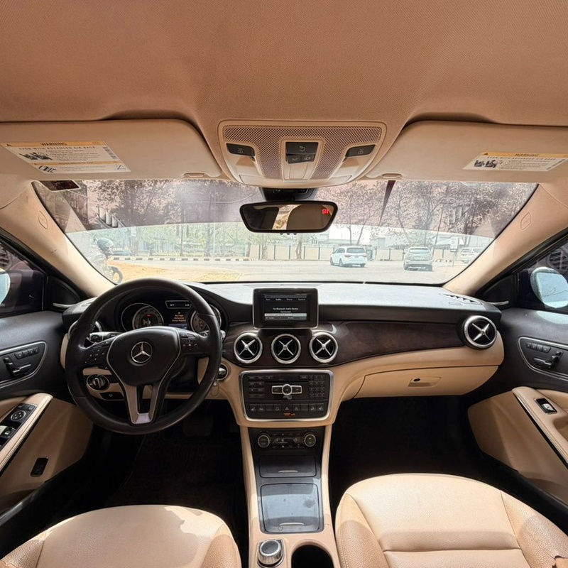NIGERIAN USED 2015 MERCEDES BENZ GLA250 FOR SALE IN ABUJA image