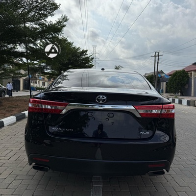 2015 TOYOTA AVALON XLE
