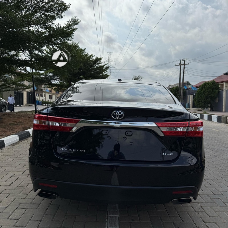 2015 TOYOTA AVALON XLE image