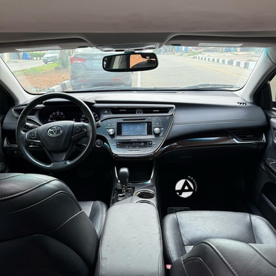 2015 TOYOTA AVALON XLE