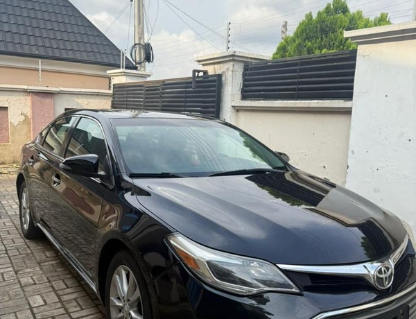 2015 TOYOTA AVALON XLE FULL OPTION FOR SALE