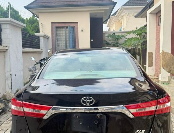 2015 TOYOTA AVALON XLE FULL OPTION FOR SALE