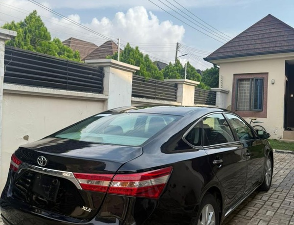 2015 TOYOTA AVALON XLE FULL OPTION FOR SALE