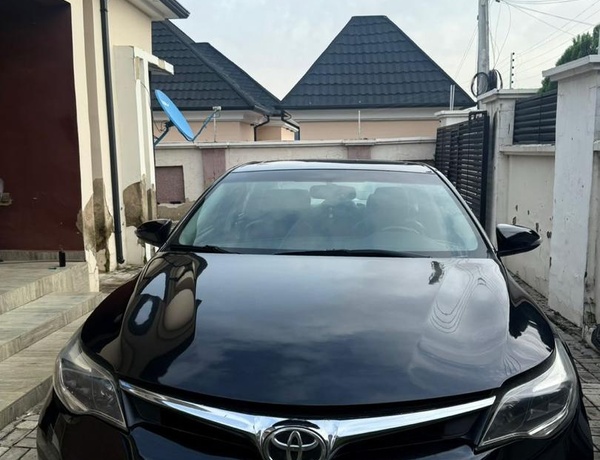 2015 TOYOTA AVALON XLE FULL OPTION FOR SALE