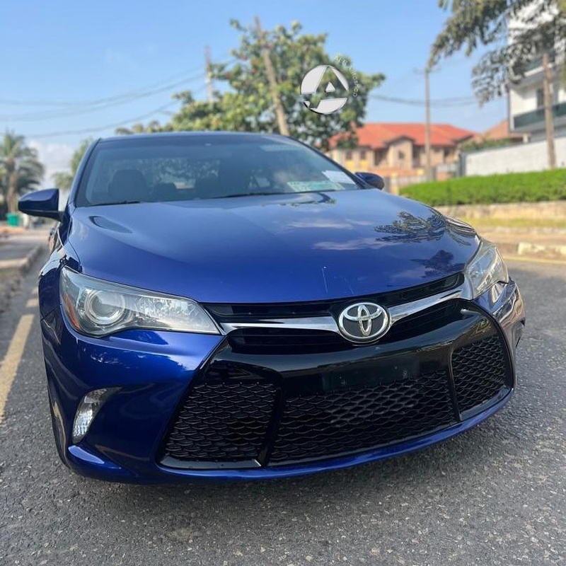 2015 Toyota Camry SE in Lekki image