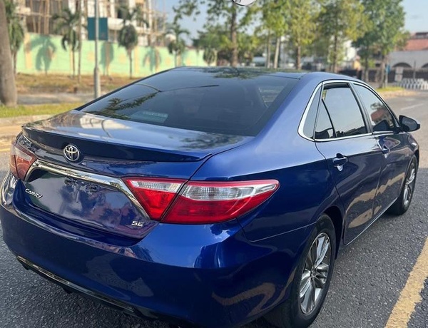 2015 Toyota Camry SE in Lekki