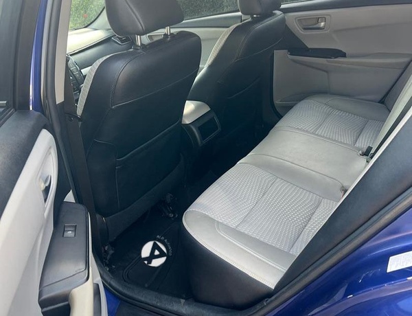 2015 Toyota Camry SE in Lekki