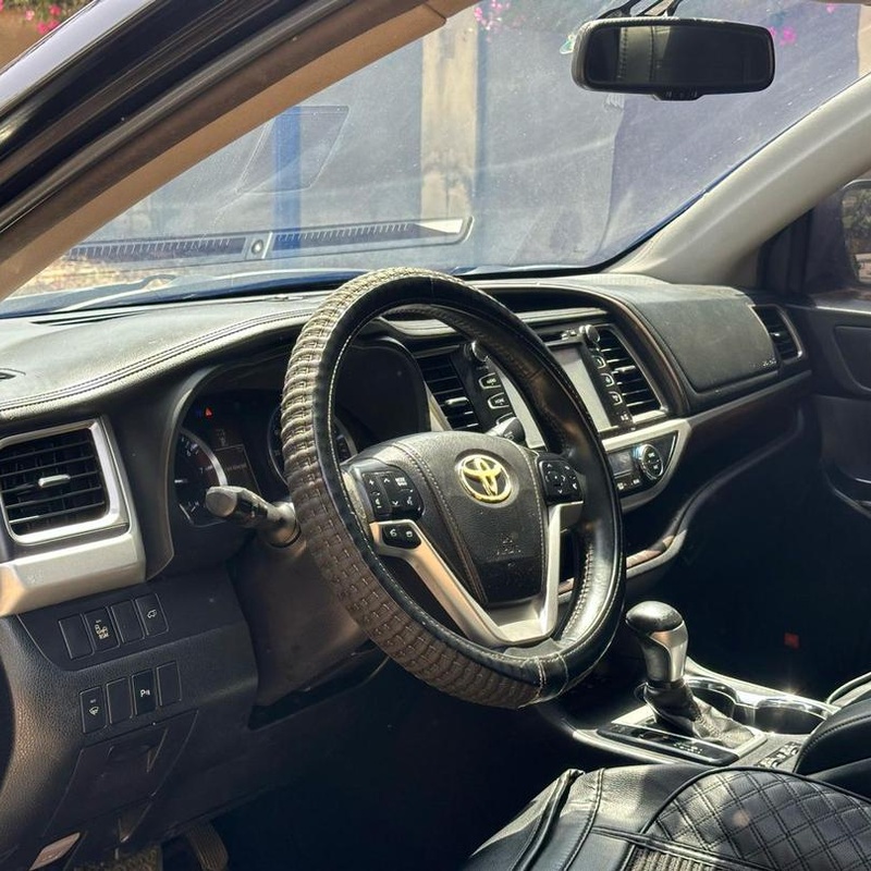 2015 TOYOTA HIGHLANDER FOR SALE image