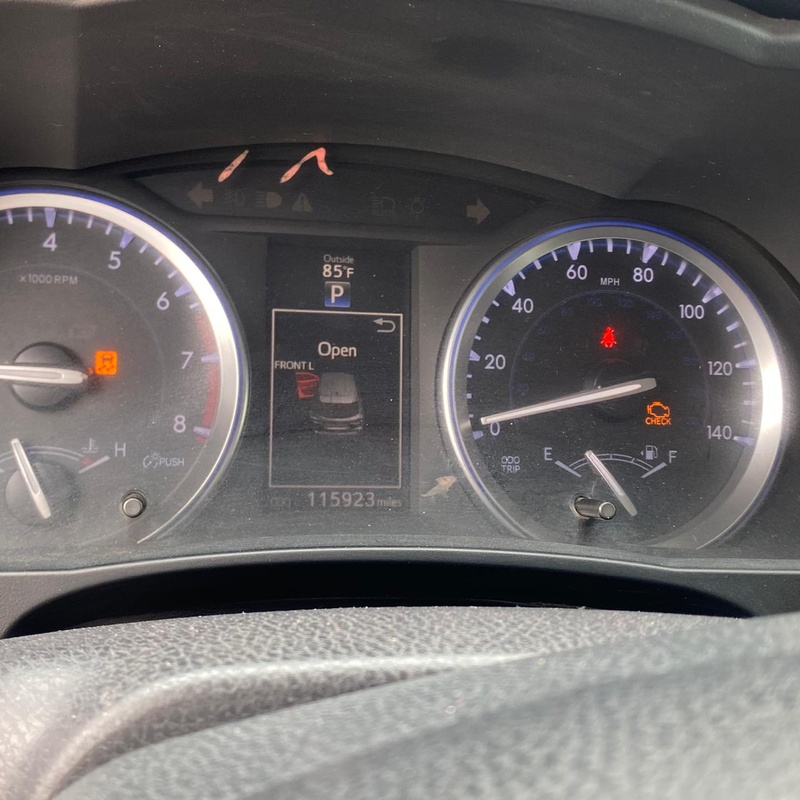 2015 Toyota Highlander XLE for Sale In Lekki Lagos image