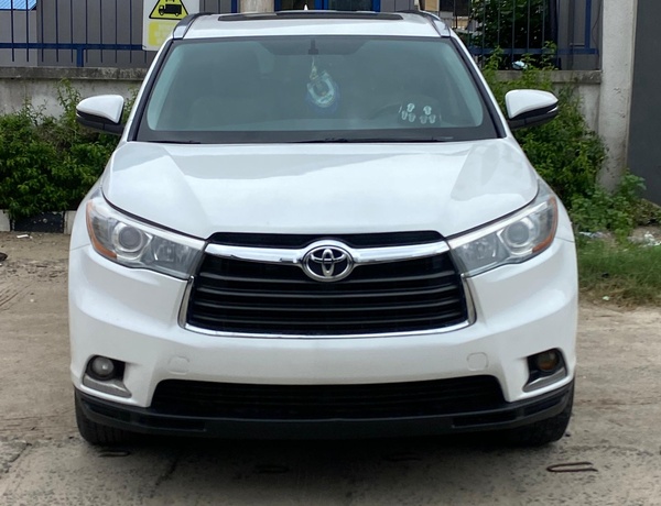 2015 Toyota Highlander XLE for Sale In Lekki Lagos