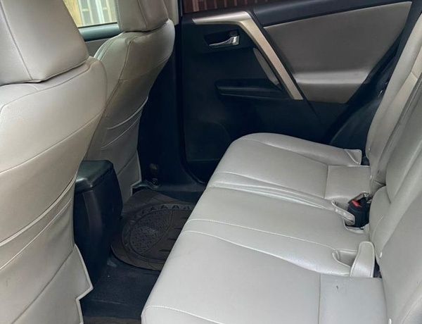 2015 TOYOTA RAV4 XLE FOR SALE