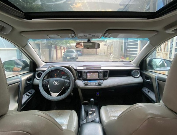 2015 TOYOTA RAV4 XLE FOR SALE