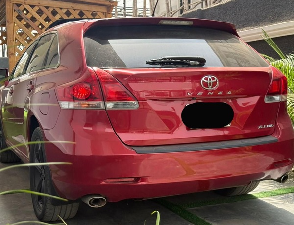 2015 TOYOTA VENZA WITH PANORAMIC ROOF FOR SALE