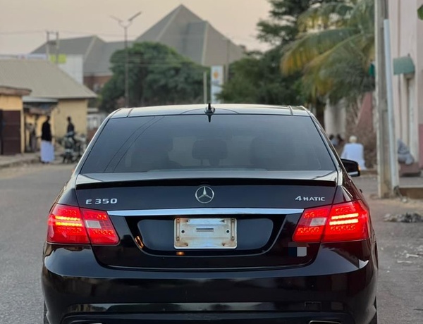 2015 UPGRADED MERCEDES BENZ E350 FOR SALE IN KADUNA