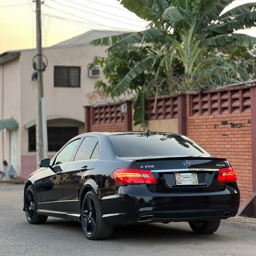 2015 UPGRADED MERCEDES BENZ E350 FOR SALE IN KADUNA