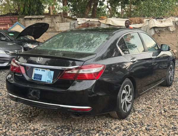 2016 HONDA ACCORD IN ABUJA FOR SALE