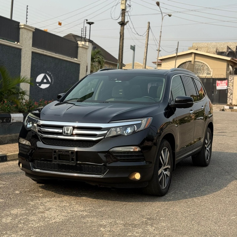 2016 Honda Pilot Touring image