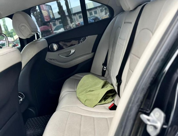 2016 KEYLESS MERCEDES BENZ C300 FOR SALE IN ABUJA